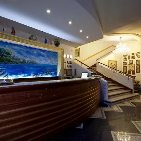 Riva Del Sole 4* Чефалу