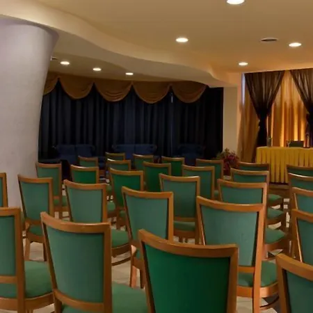 Отель Riva Del Sole Чефалу