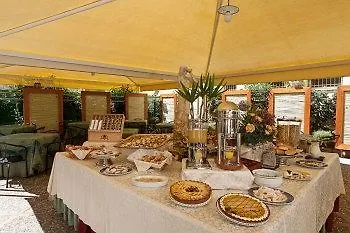 Riva Del Sole Hotel 4*