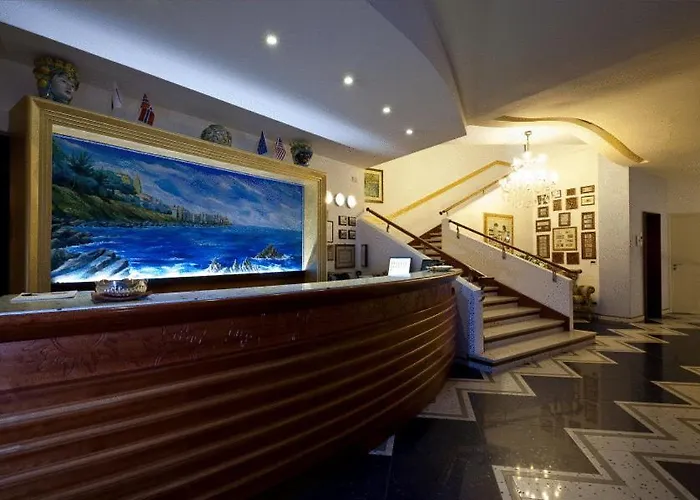 Riva Del Sole 4* Чефалу