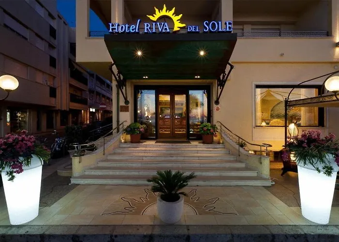 Riva Del Sole فندق تْشيفالو
