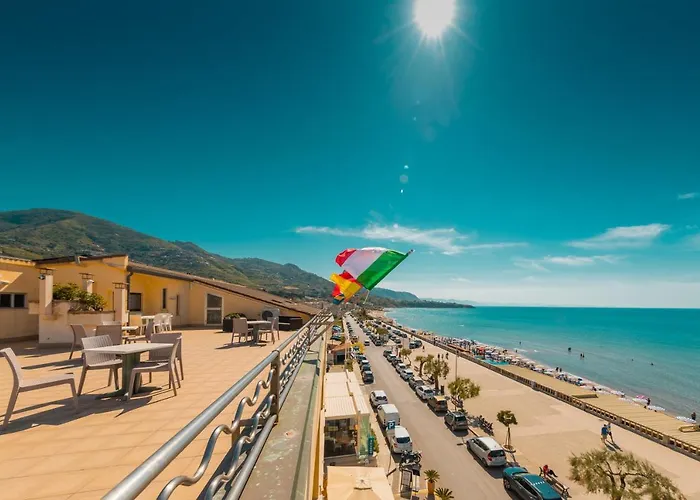 Riva Del Sole فندق 4*