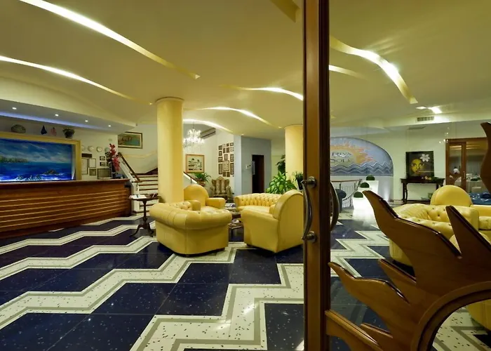 Riva Del Sole تْشيفالو